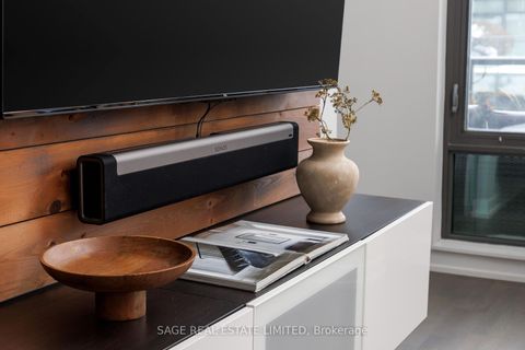 Photo 28 at 1008 - 560 King Street W, Waterfront Communities C1, Toronto