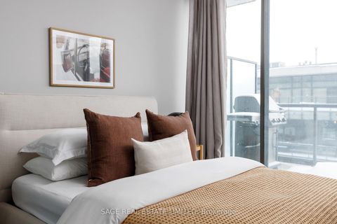 Photo 34 at 1008 - 560 King Street W, Waterfront Communities C1, Toronto