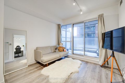 Photo 3 at 321 - 31 Tippett Road, Clanton Park, Toronto