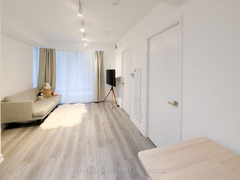 Photo 13 at 321 - 31 Tippett Road, Clanton Park, Toronto