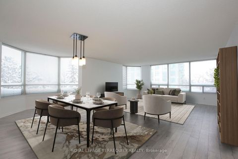 Photo 3 at 310 - 110 Promenade Circle, Brownridge, Vaughan