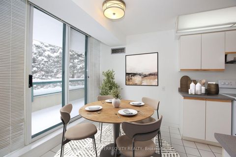 Photo 4 at 310 - 110 Promenade Circle, Brownridge, Vaughan