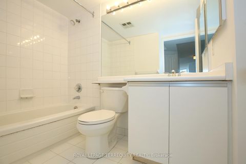 Photo 11 at 310 - 110 Promenade Circle, Brownridge, Vaughan