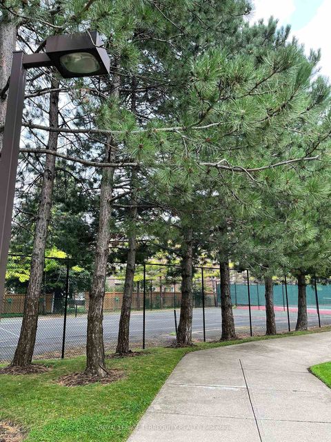 Photo 14 at 310 - 110 Promenade Circle, Brownridge, Vaughan