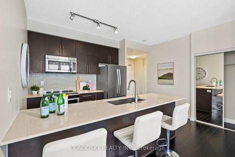 Photo 5 at 4109 - 510 Curran Place, City Centre, Mississauga