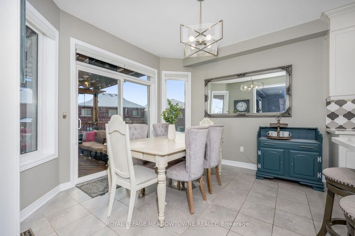 Photo 14 at 71 Northwest Court, Georgetown, Halton Hills