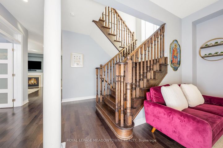 Photo 17 at 71 Northwest Court, Georgetown, Halton Hills