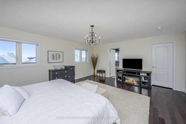 Photo 21 at 71 Northwest Court, Georgetown, Halton Hills