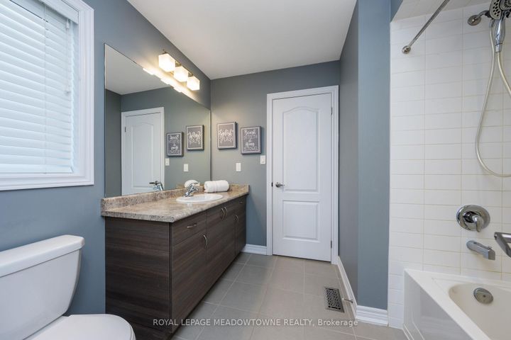 Photo 26 at 71 Northwest Court, Georgetown, Halton Hills