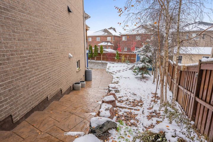 Photo 41 at 71 Northwest Court, Georgetown, Halton Hills