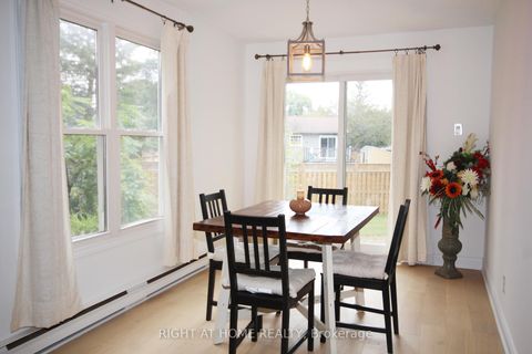 Photo 9 at 832 Boronia Crescent, Leslie Valley, Newmarket