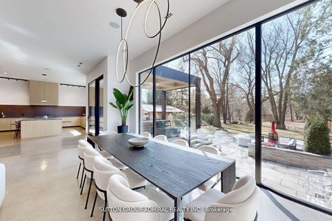 Photo 8 at 126 WOOD Lane, Mill Pond, Richmond Hill