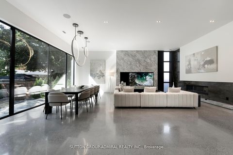 Photo 12 at 126 WOOD Lane, Mill Pond, Richmond Hill