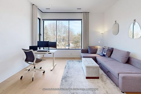 Photo 22 at 126 WOOD Lane, Mill Pond, Richmond Hill