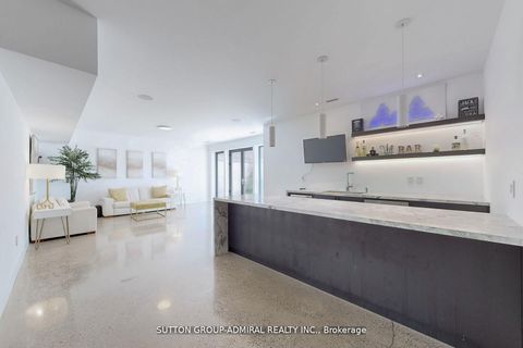 Photo 28 at 126 WOOD Lane, Mill Pond, Richmond Hill