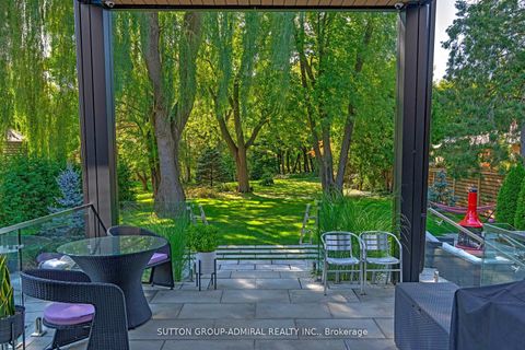 Photo 39 at 126 WOOD Lane, Mill Pond, Richmond Hill