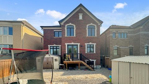 Photo 40 at 234 Touch Gold Crescent, Bayview Southeast, Aurora