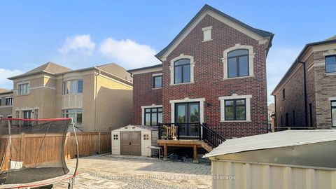 Photo 41 at 234 Touch Gold Crescent, Bayview Southeast, Aurora