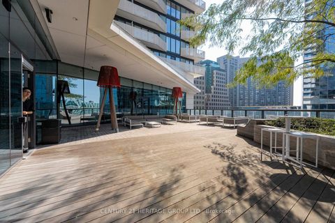 Photo 8 at 4602 - 88 Harbour Street, Waterfront Communities C1, Toronto