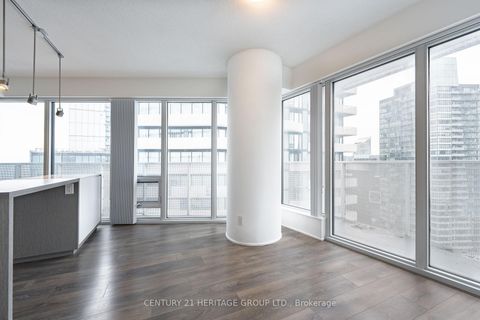 Photo 20 at 4602 - 88 Harbour Street, Waterfront Communities C1, Toronto
