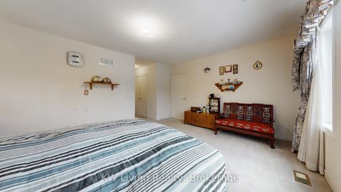 Photo 20 at 41 Graydon Crescent, Bayview Hill, Richmond Hill