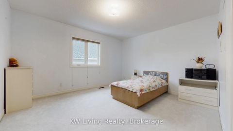 Photo 22 at 41 Graydon Crescent, Bayview Hill, Richmond Hill