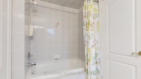 Photo 24 at 41 Graydon Crescent, Bayview Hill, Richmond Hill