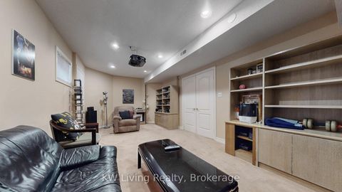 Photo 29 at 41 Graydon Crescent, Bayview Hill, Richmond Hill