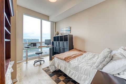 Photo 16 at 4906 - 55 Bremner Boulevard, Waterfront Communities C1, Toronto