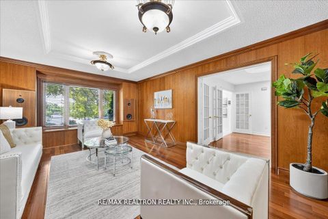 Photo 8 at 29 Westbourne Court, Oak Ridges Lake Wilcox, Richmond Hill