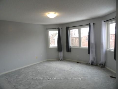 Photo 9 at 8 Cooper Creek Court, Maple, Vaughan