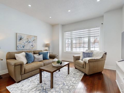 Photo 3 at 19 Thrushwood Drive, 400 West, Barrie