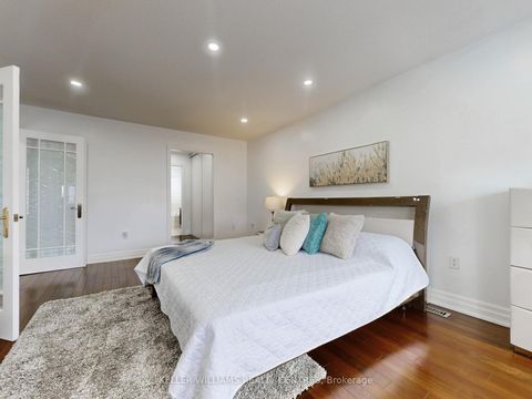 Photo 17 at 19 Thrushwood Drive, 400 West, Barrie