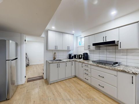 Photo 24 at 19 Thrushwood Drive, 400 West, Barrie