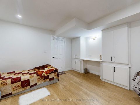 Photo 28 at 19 Thrushwood Drive, 400 West, Barrie