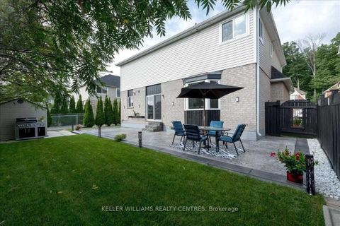 Photo 35 at 19 Thrushwood Drive, 400 West, Barrie