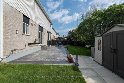 Photo 37 at 19 Thrushwood Drive, 400 West, Barrie