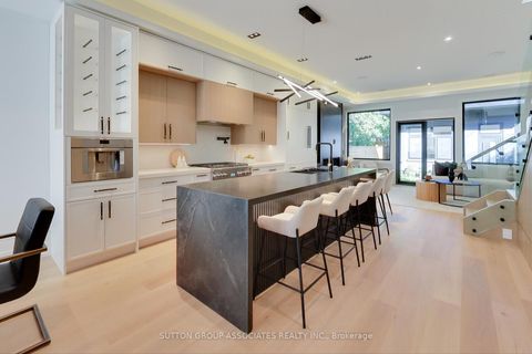 Photo 5 at 199 Arlington Avenue, Cedarvale, Toronto