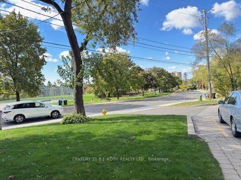Photo 1 at 508 - 50 Gulliver Road, Amesbury, Toronto
