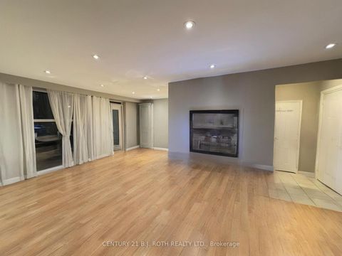Photo 7 at 508 - 50 Gulliver Road, Amesbury, Toronto
