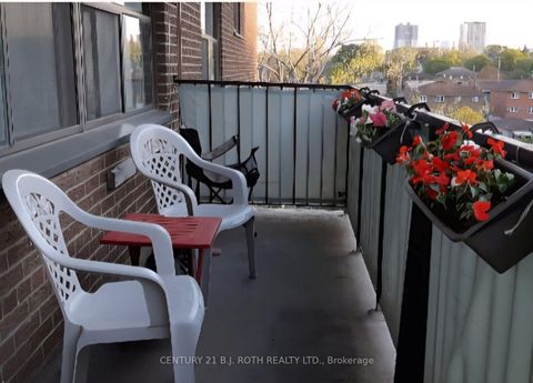 Photo 9 at 508 - 50 Gulliver Road, Amesbury, Toronto