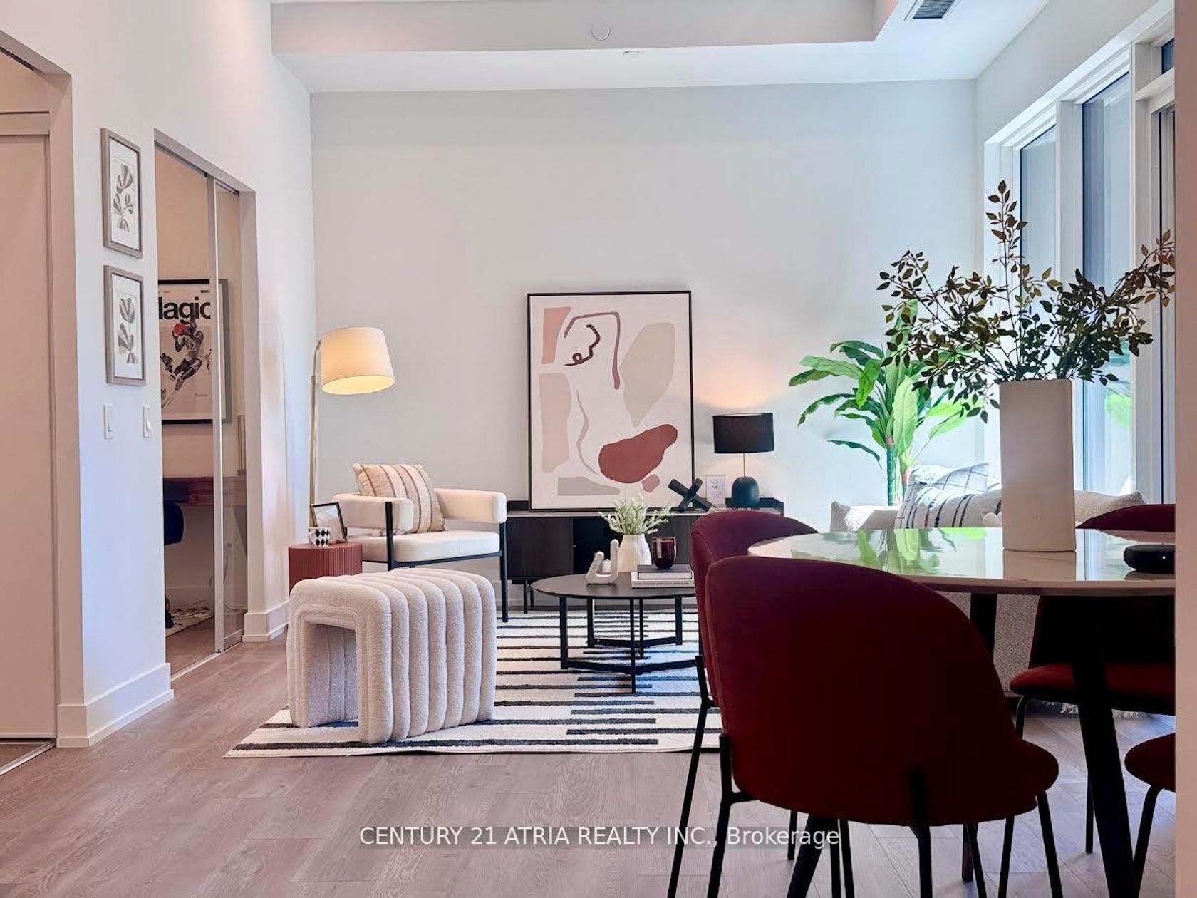 717 - 308 Jarvis Street, Yonge Corridor, Toronto by Loree Meneguzzi Real Estate 717 - 308 Jarvis Street, Yonge Corridor, Toronto