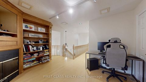 Photo 18 at 116 Kinloch Crescent, Maple, Vaughan