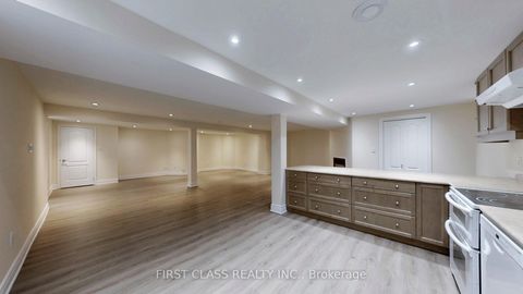 Photo 33 at 116 Kinloch Crescent, Maple, Vaughan