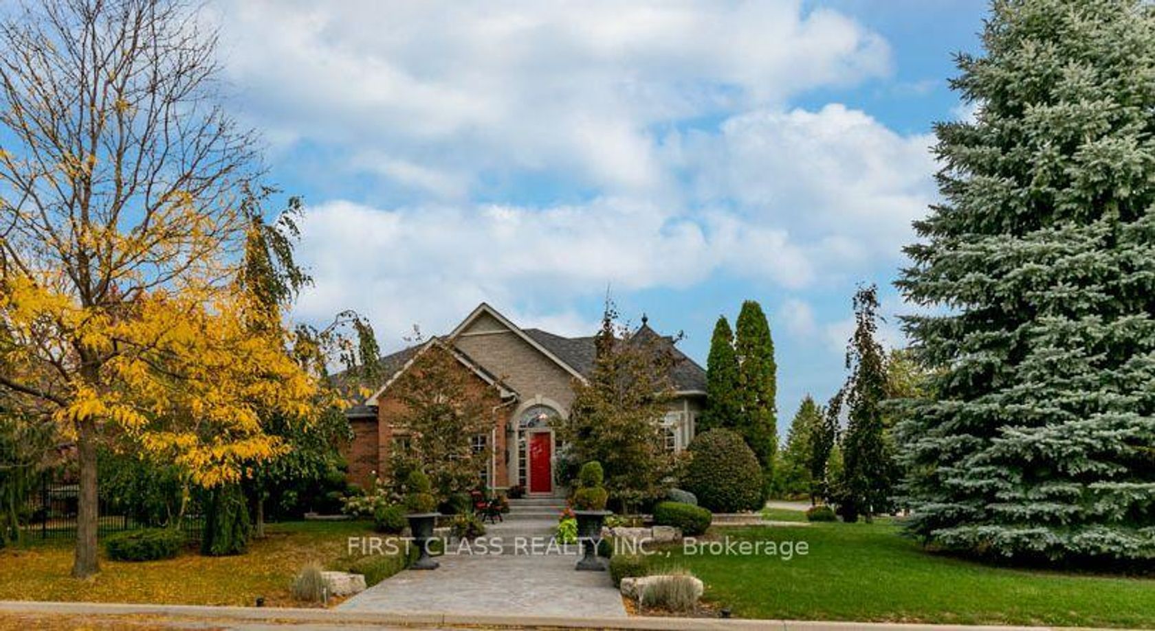 116 Kinloch Crescent, Maple, Vaughan photo number 2