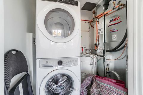 Photo 14 at 116 - 155 Downsview Park Boulevard, CFB, Toronto