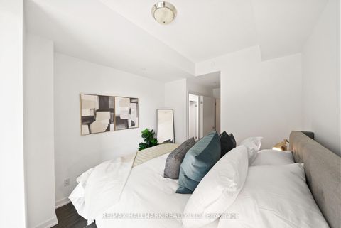 Photo 17 at TH3 - 18 Rean Drive, Bayview Village, Toronto