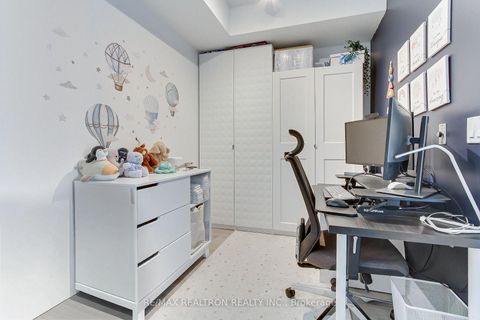 Photo 4 at 2011 - 219 Fort York Boulevard, Niagara, Toronto