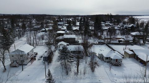Photo 6 at 195 Woodland Avenue, Keswick North, Georgina