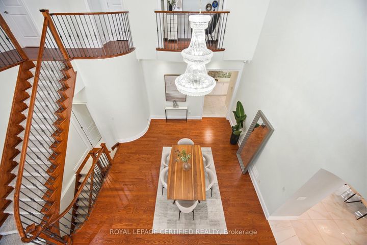 Photo 12 at 100 Virtue Crescent, Vellore Village, Vaughan